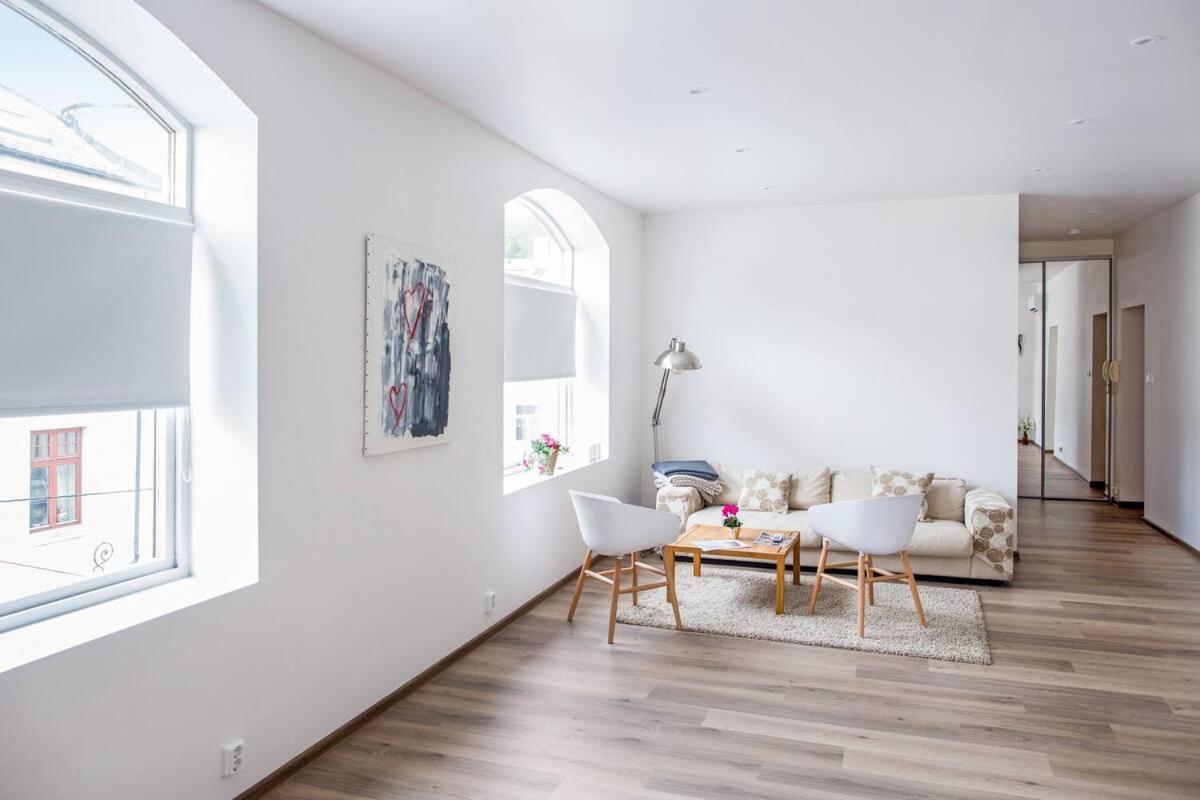 Free Parking Space, 2 Bed Room, Short Walk To Brosundet Alesund Exterior photo